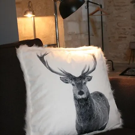 De Cambis ホームステイ *